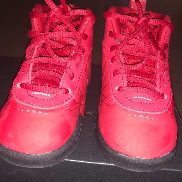 red jordans baby